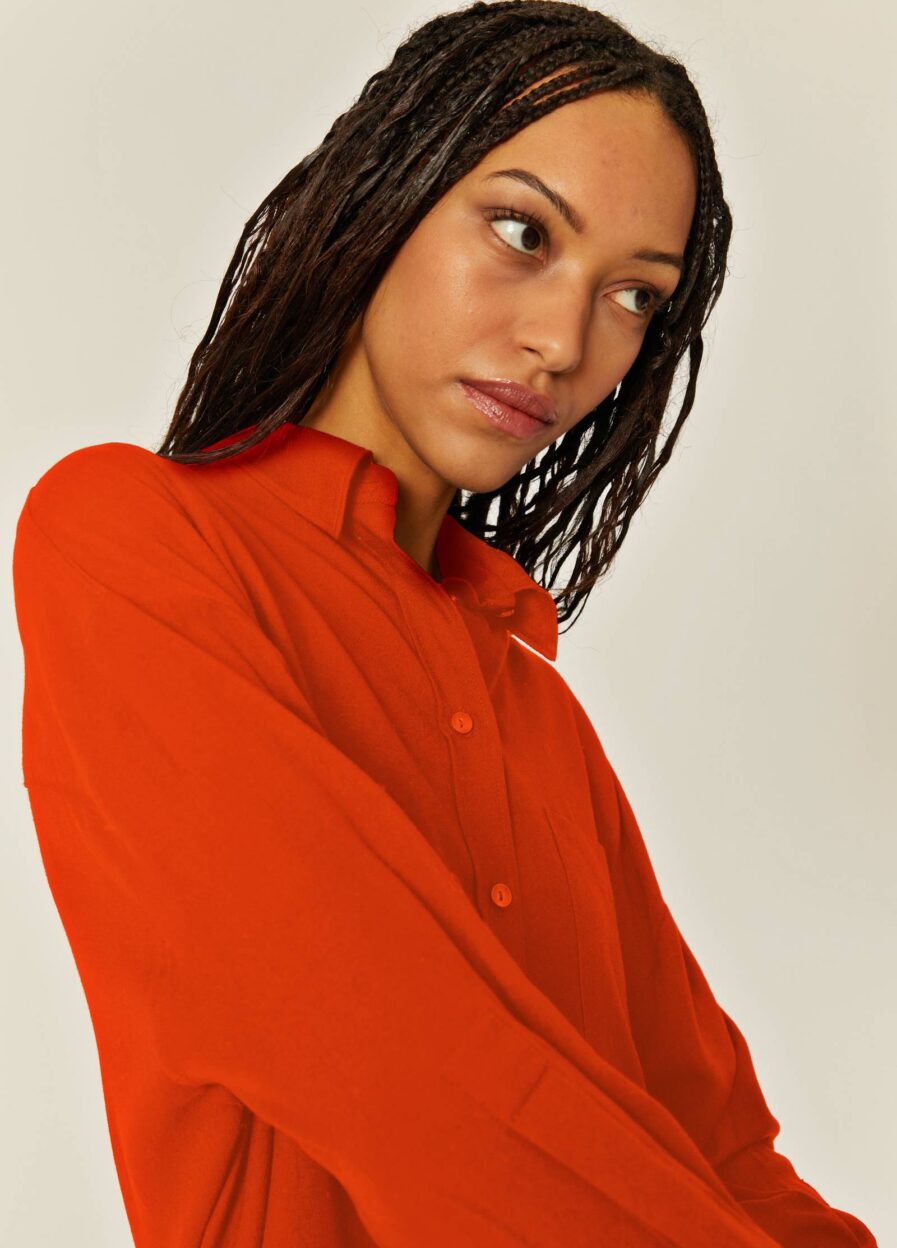 CAMISA OVERSIZE ECOVERO ROJA PEPALOVES