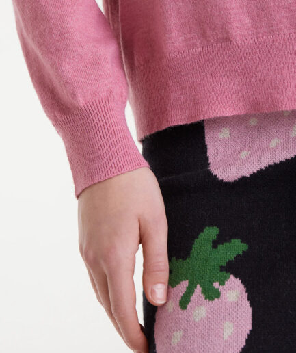 Jersey de punto cuello pico rosa - Compañía Fantástica