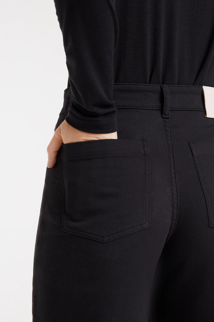 Pantalón vaquero negro - Compañía Fantástica (3) Pantalón vaquero negro - Compañía Fantástica