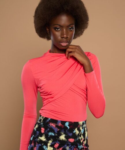 Top Red Diva Minueto