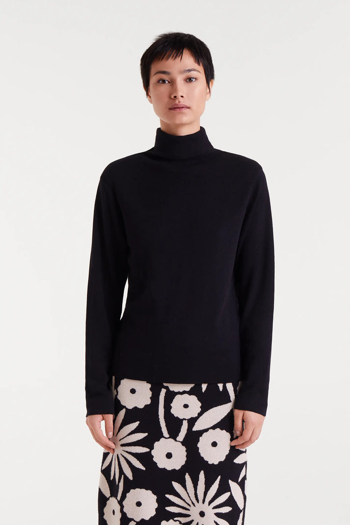 Top de punto fino negro - Compañía Fantástica Top de punto fino negro - Compañía Fantástica