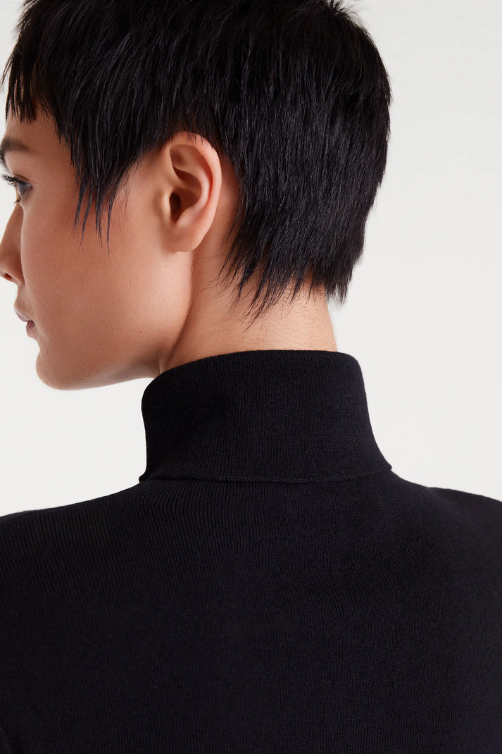 Top de punto fino negro - Compañía Fantástica (4) Top de punto fino negro - Compañía Fantástica