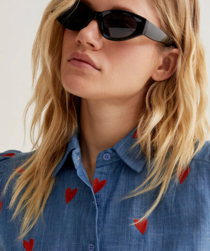 Camisa chambray con bordado de corazones - Compañía Fantástica