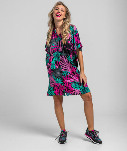 Camisero corto oversize de hojas y panteras Nocturna - Lolina