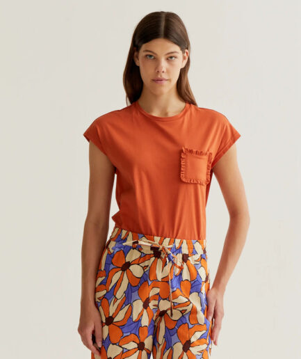 Camiseta básica marrón - Compañía Fantástica.