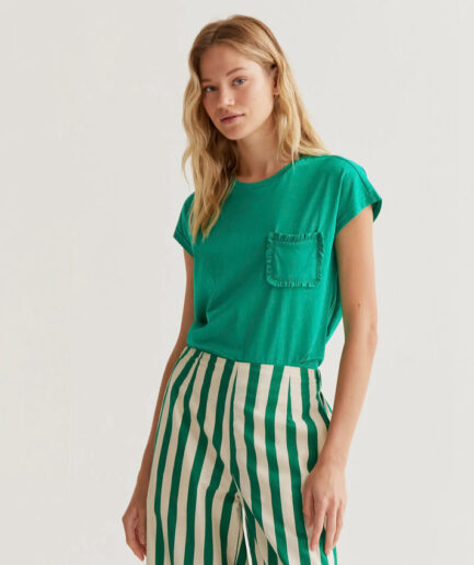 Camiseta básica verde - Compañía Fantástica