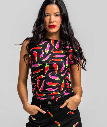 Top asimétrico negro con chilis rosas y rojos Picante - Lolina