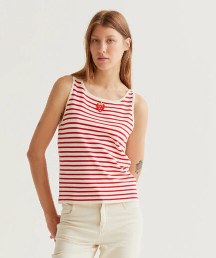 Top de rayas blanco y rojo con bordado de fresa - Compañía Fantástica