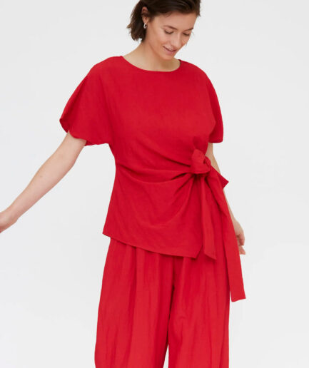 Top rojo con detalle lazado - Compañía Fantástica