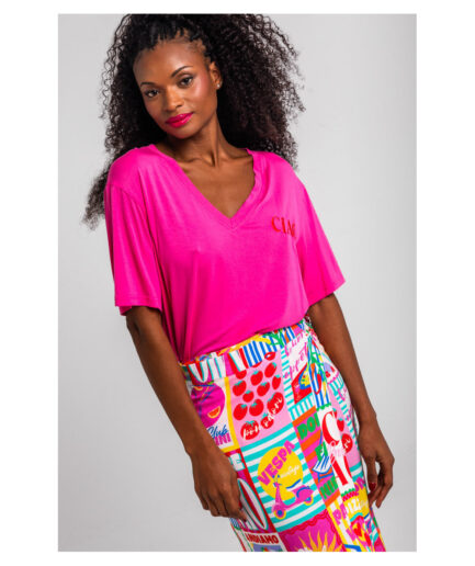 CAMISETA ESCOTE PICO ROSA CON TEXTO CIAO - DOLCE FAR NIENTE