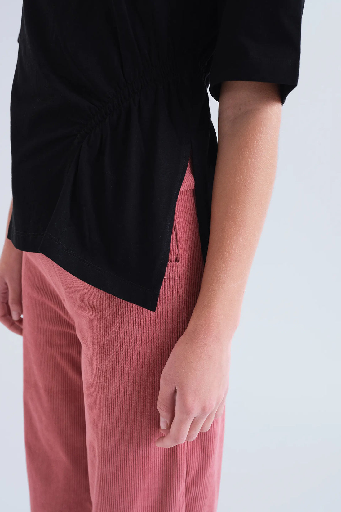 Camiseta básica 100% algodón negro - Compañía Fantástica (3) Camiseta básica 100% algodón negro - Compañía Fantástica