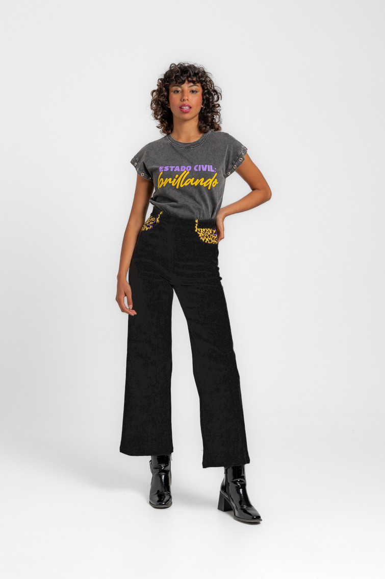 Pantalón jeans tiro alto pernera ancha - Lolina. BRILLANDO Pantalón jeans tiro alto pernera ancha - Lolina. BRILLANDO