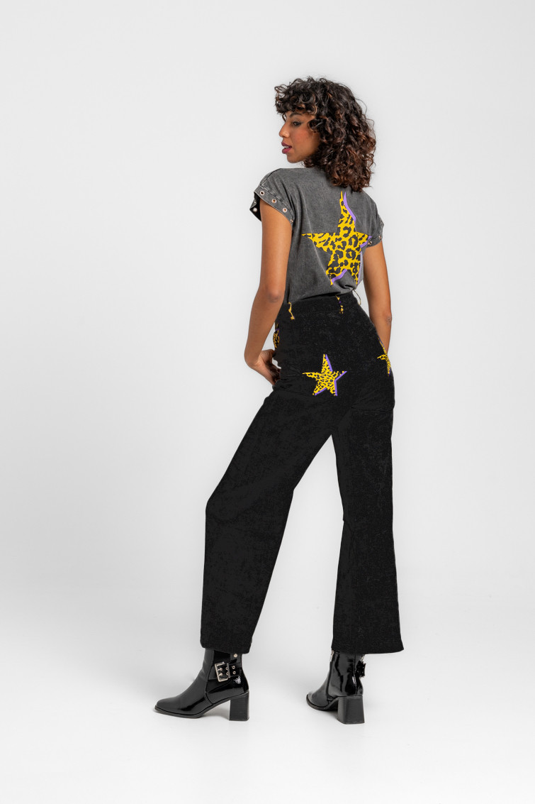 Pantalón jeans tiro alto pernera ancha - Lolina. BRILLANDO (3) Pantalón jeans tiro alto pernera ancha - Lolina. BRILLANDO