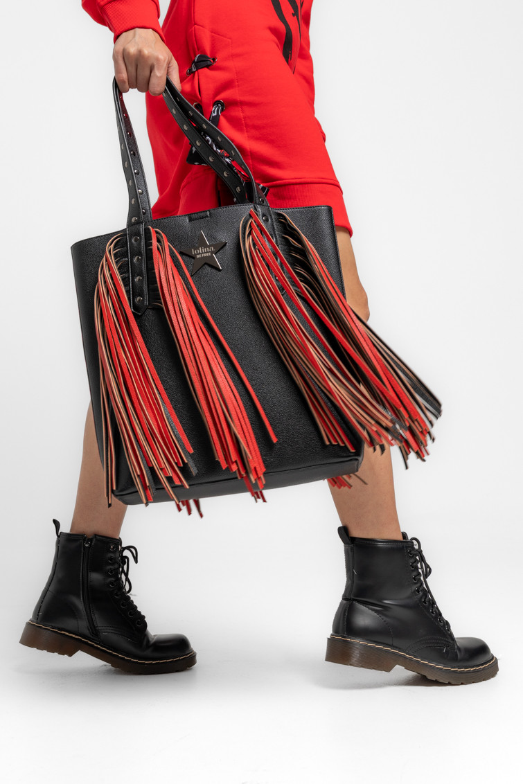 Bolso shopper con flecos y tachuelas - Lolina. ROCK AND ROLL (3) Bolso shopper con flecos y tachuelas - Lolina. ROCK AND ROLL