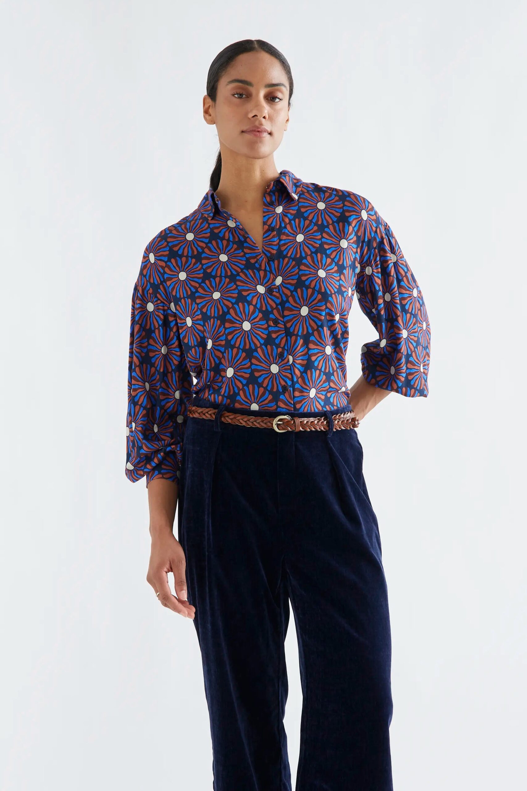 Camisa con estampado Chocolate Flower - Compañía Fantástica Camisa con estampado Chocolate Flower - Compañía Fantástica