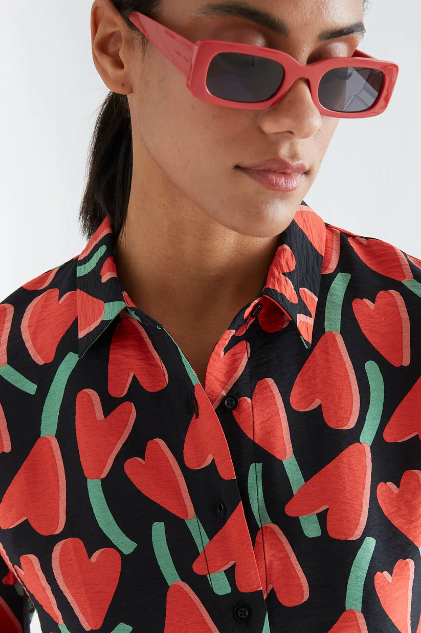 Camisa con estampado Ciclamen - Compañía Fantástica (1) Camisa con estampado Ciclamen - Compañía Fantástica