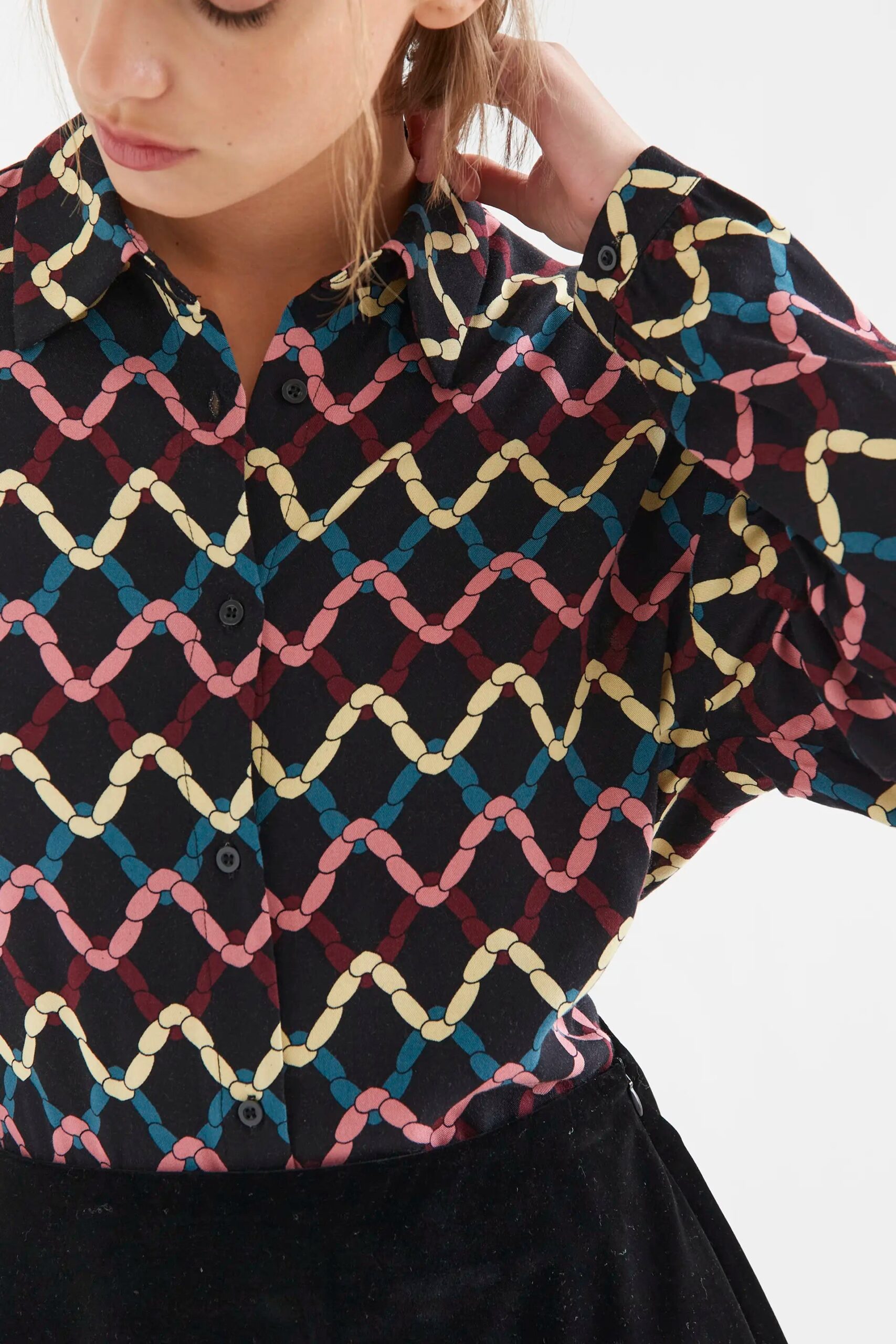 Camisa con estampado Skein - Compañía Fantástica (2) Camisa con estampado Skein - Compañía Fantástica